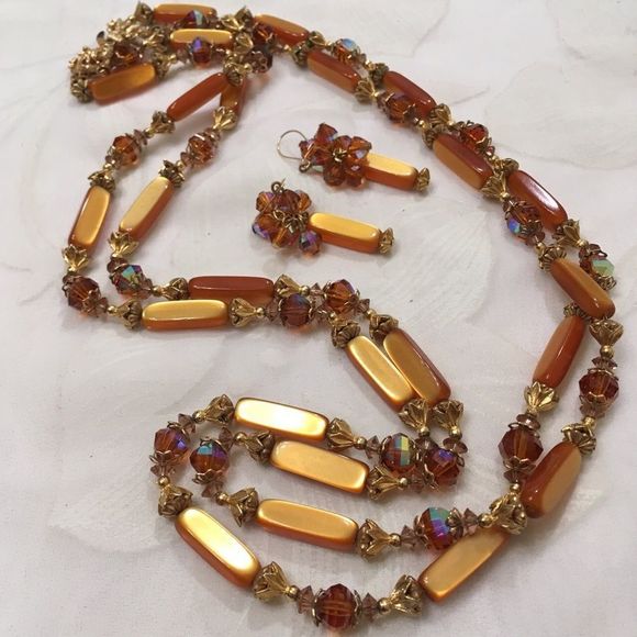 Vintage Jewelry - Vintage Iridescent And Aurora Borealis Beaded Set